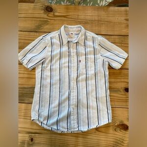 Levi’s Short Sleeve Button Up